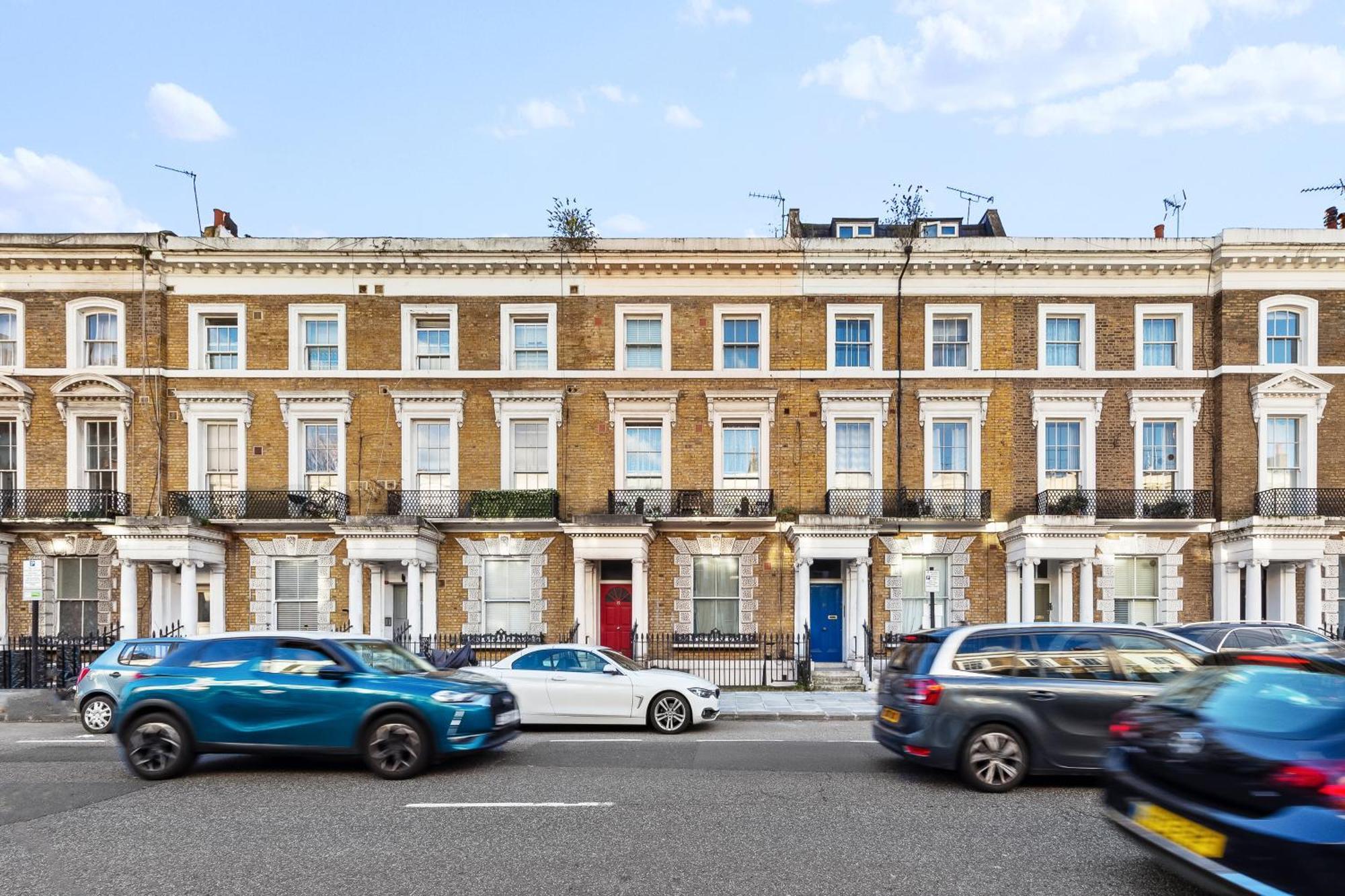 Newly Renovated Kensington 2 Bedroom Apartment With Balcony Near Harrods Sleeps 6, 2 Min Walk From Station London Exterior photo
